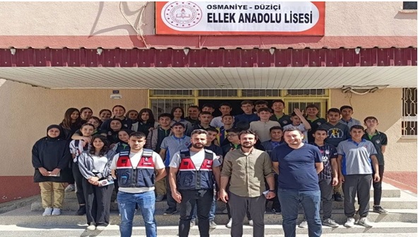OSMANİYE JANDARMA'DAN ÖĞRENCİLERE SİBER GÜVENLİK EĞİTİMİ
